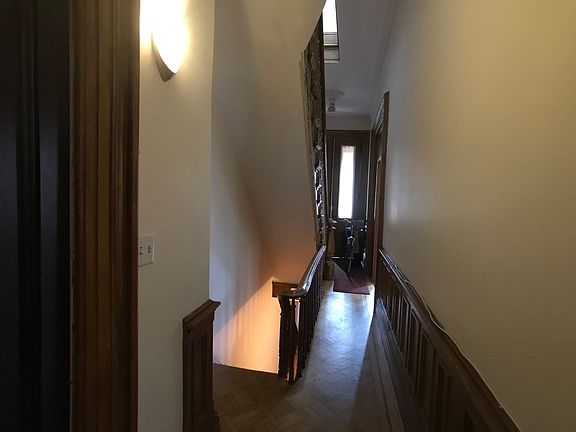 4th image of 393 9th St #1