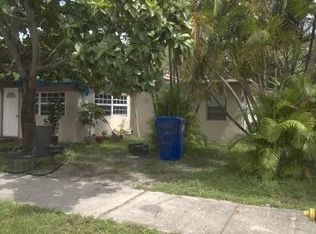 39 Virginia Rd, West Park, FL 33023