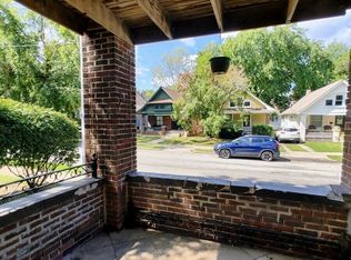 4328 Roanoke Pkwy #206, Kansas City, MO 64111