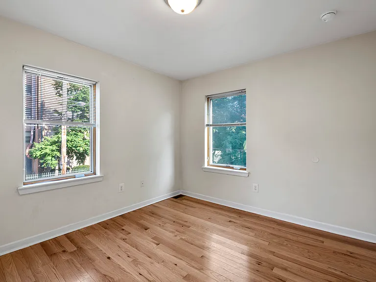 1643 Fitzwater St #A — Photo 22