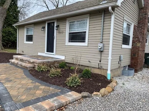 1917 Northmoreland Blvd, Cuyahoga Falls, OH 44221