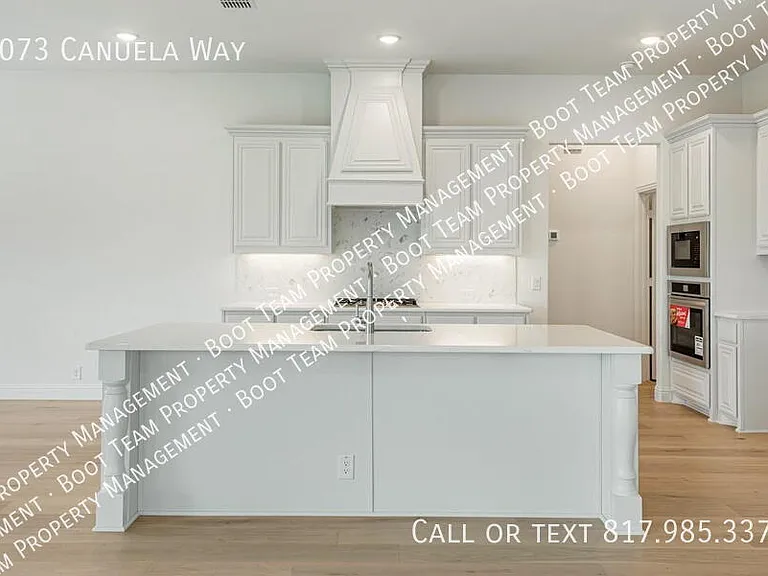 1073 Canuela Way — Photo 16