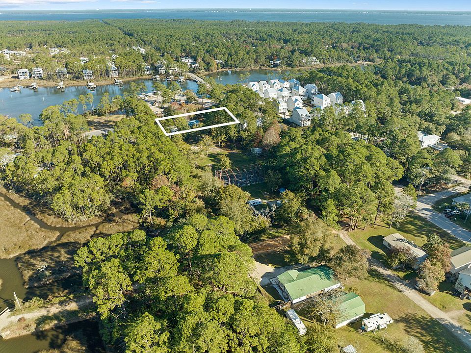 1st image of 43 Hogtown Bayou Ln