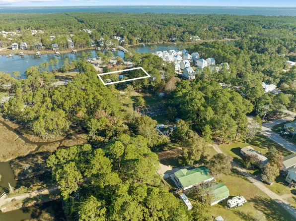 43 Hogtown Bayou Ln, Santa Rosa Beach, FL 32459
