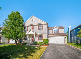 404 Frankfort Ave, Oswego, IL 60543