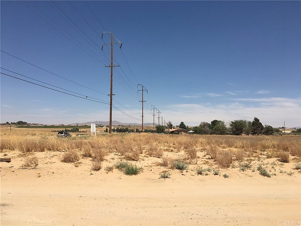 2nd image of 19575 Bear Valley Rd