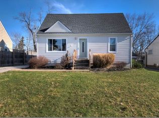 122 Tudor Ave, Bedford, OH