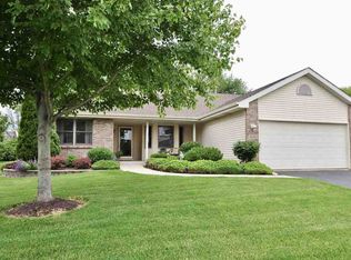 3636 Adler Ln, Rockford, IL 61114