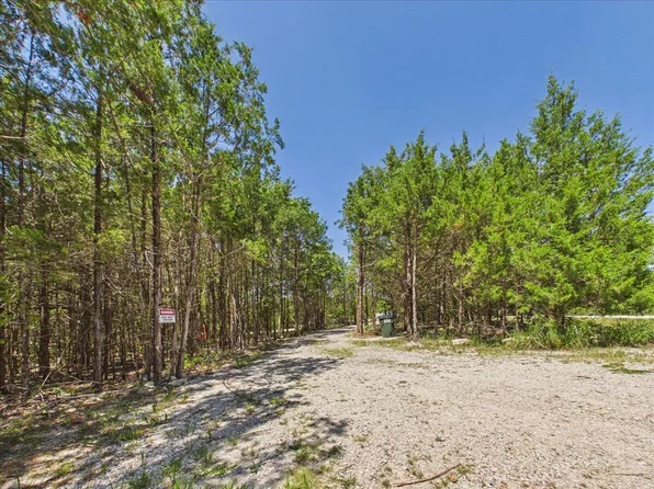 26325 State Highway Ra, Pittsburg, MO 65724