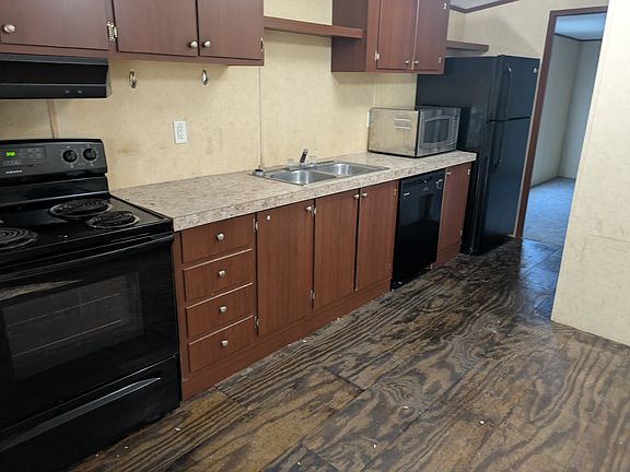 4th image of 203 E Lincoln St Lot 2