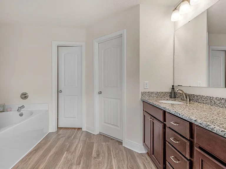 5101 Peach Dr — Photo 21