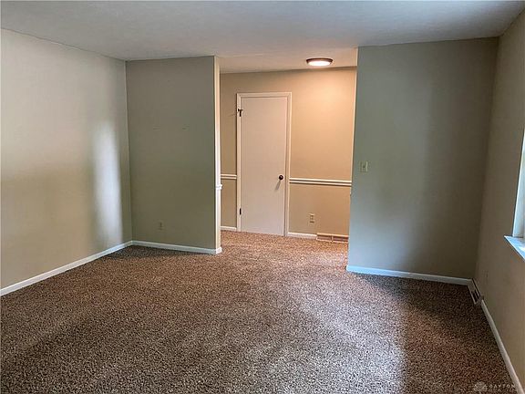 3rd image of 2931 Bruce Ct