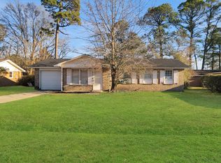 9812 Berrywood Dr, Ladson, SC 29456