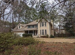 542 Banks Rd E, Fayetteville, GA 30214