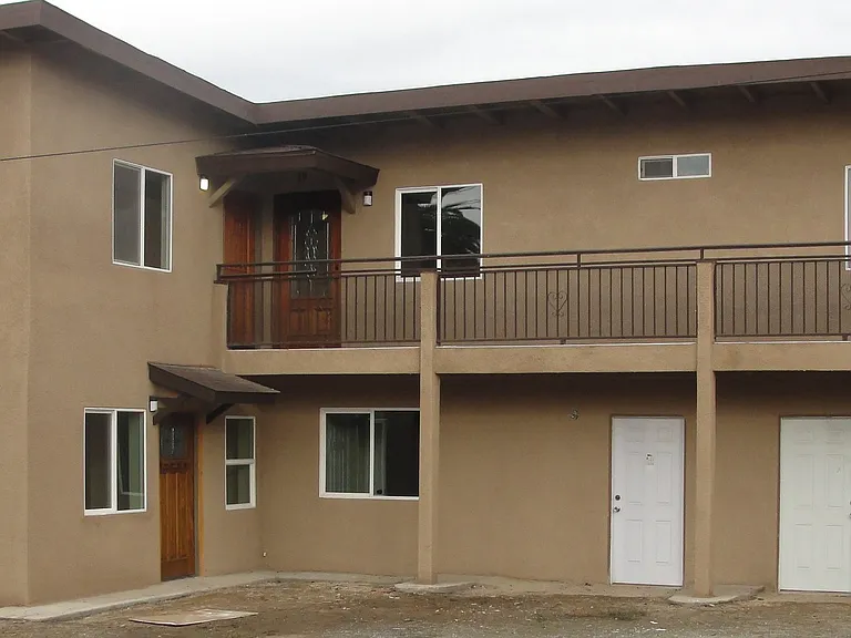 33-43 W School Ave — Photo 1