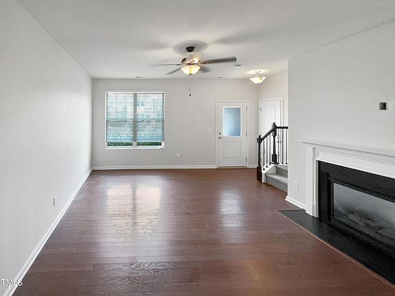 4th image of 54 Pocono Dr