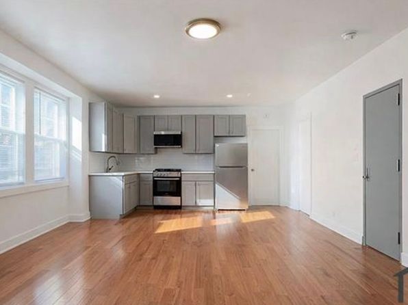 14 Touraine Ave #2L