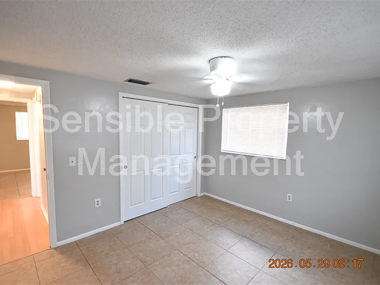 10816 Piccadilly Rd — Photo 11