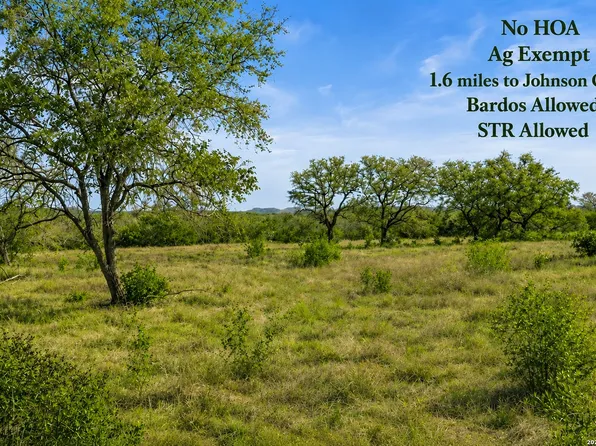 0 Live Oak Ranch LOT 13, Johnson City, TX 78636