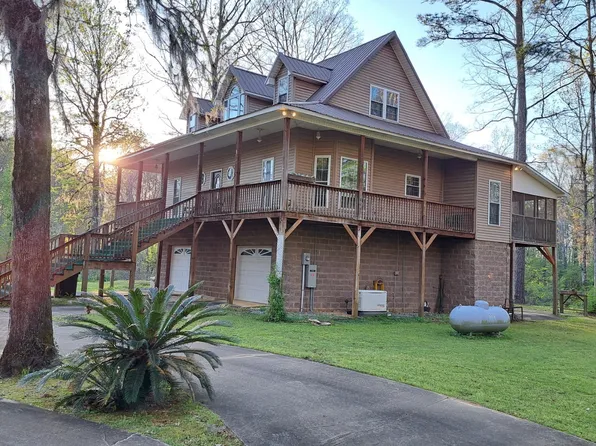 2068 Red Eagle Dr, Lowndesboro, AL 36752