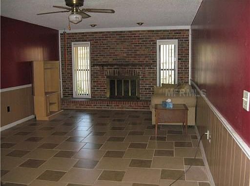 2nd image of 419 Paradise Island Dr
