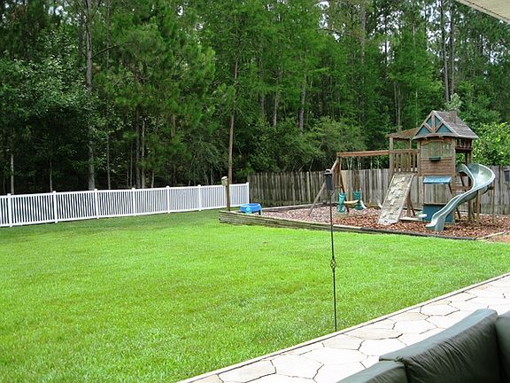 3rd image of 152 Ivy Lakes Dr