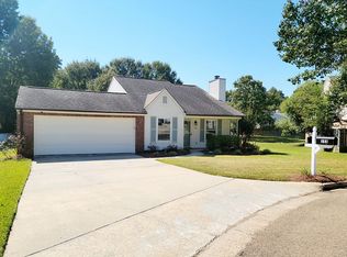 153 Ripon Ct, Ridgeland, MS 39157