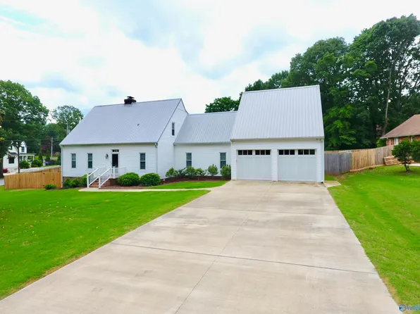 102 Scenic Dr, Madison, AL 35758