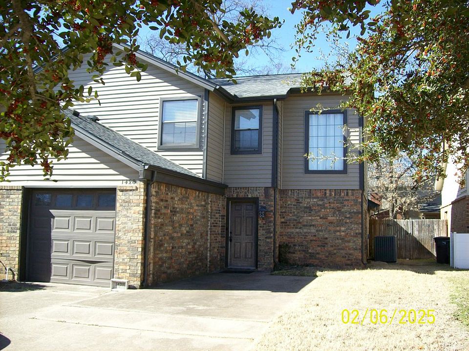 1st image of 1420 Palmnold Cir W