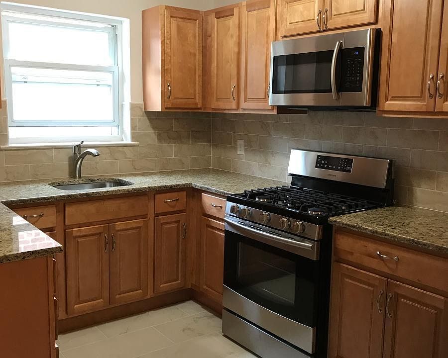1st image of 4240 Van Cortlandt Park E