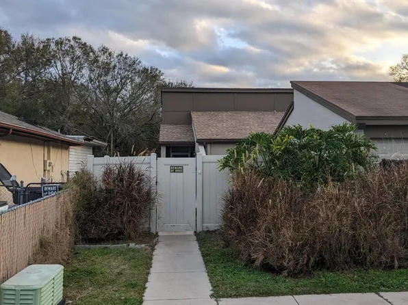 2927 Seven Iron Dr, Lakeland, FL 33801