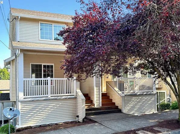 11877-11881 SE Pine St, Portland, OR 97216