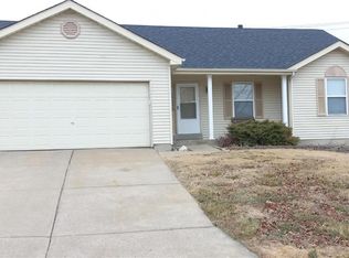 1722 Summergate Estates Dr, Saint Charles, MO