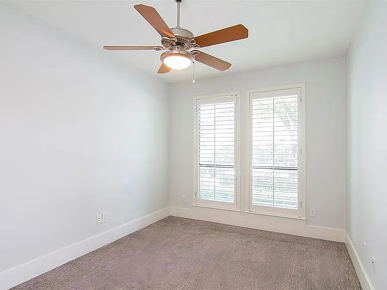 2606 Shelby Ave — Photo 14