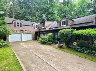 6466 Evergreen Dr, Independence, OH 44131