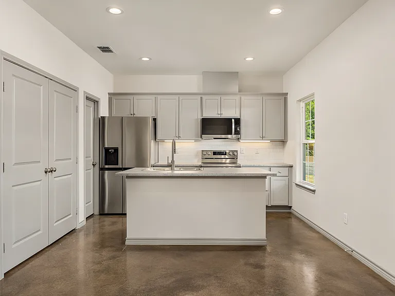 _ Appliances Included! _
Refrigerator, oven, dishwasher, and microwave included _ plus laundry hookups available!
