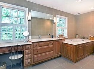 121 Winfield Rd, Princeton, NJ 08540