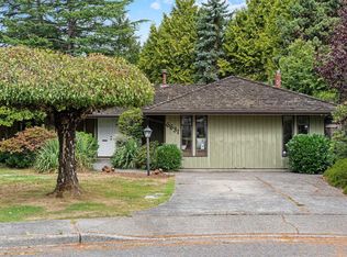 6631 Chelmsford St, Richmond, BC V7C4J1
