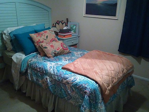 4th image of 2072 SE Parkwood Cir