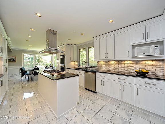 4th image of 3415 Lake Knoll Dr