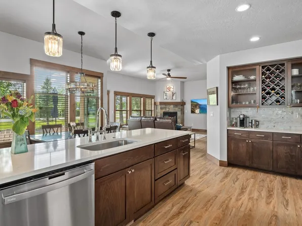 511 Guthrie Pl, Dover, ID 83825