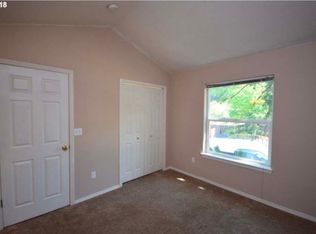 19195 SE Yamhill St, Portland, OR