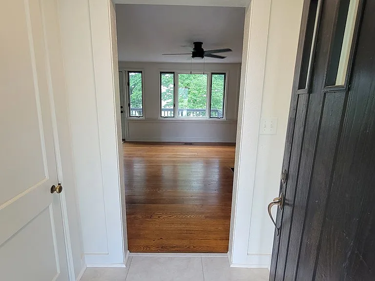 176 Riverside Dr — Photo 3