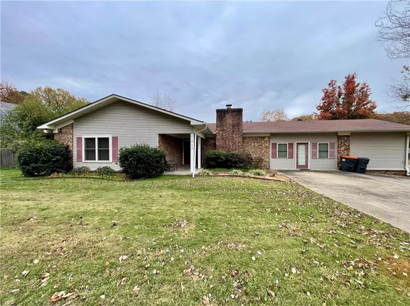 909 W 16th Cir, Russellville, AR 72801
