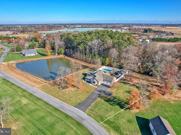 2 Lewis Dr, Millsboro, DE 19966