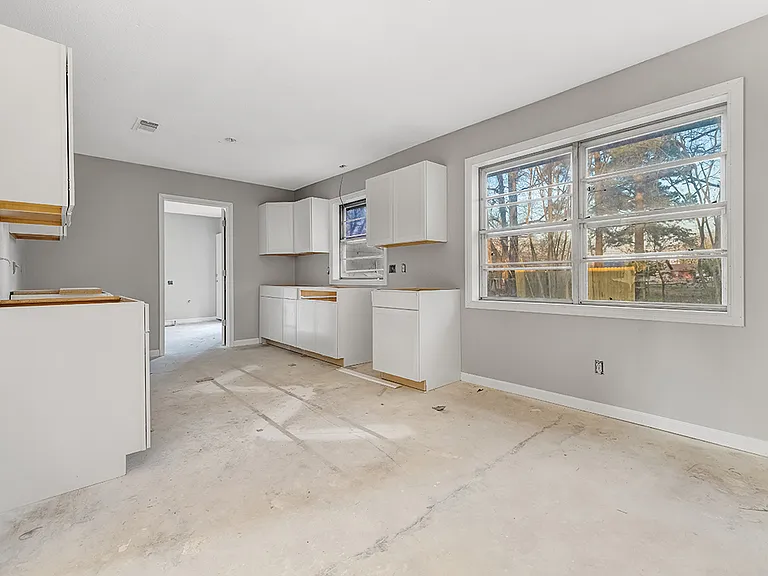 1700 Jennings St — Photo 14