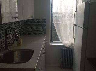 576 Morgan Ave APT 2R, Brooklyn, NY 11222