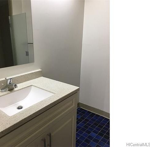 2nd image of 2333 Kapiolani Blvd APT 2507