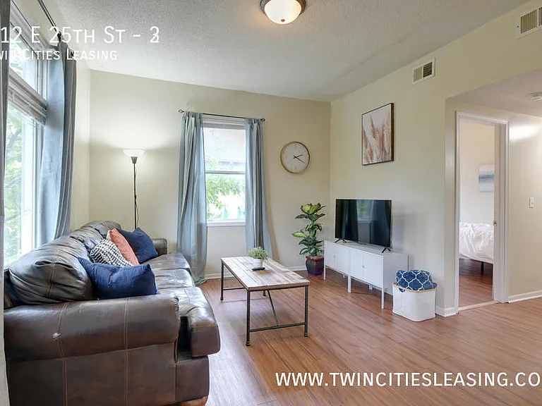 912 E 25th St #3 — Photo 58