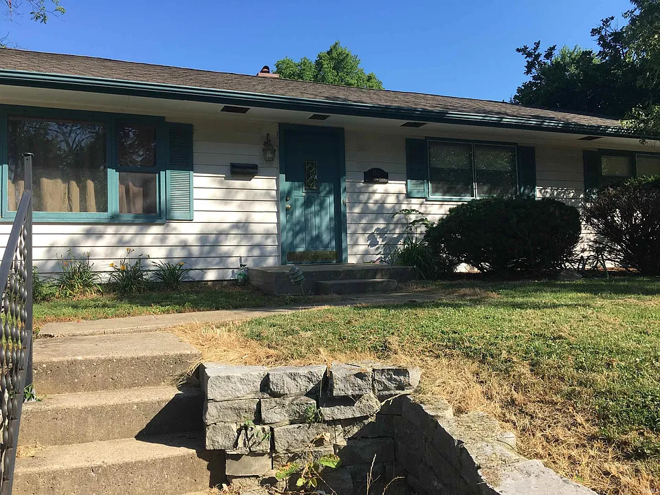 151 Marilyn Ave
